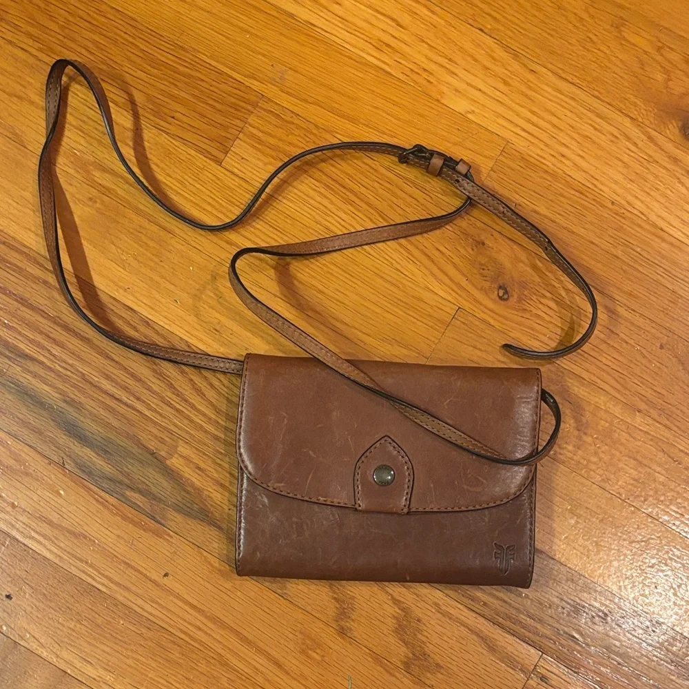 Frye Brown Leather Crossbody Wallet Bag - Picture 1 of 6